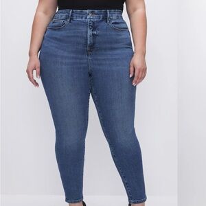 Good American high rise jeans plus S 28-32 inseam 29 waist NWT has stretch